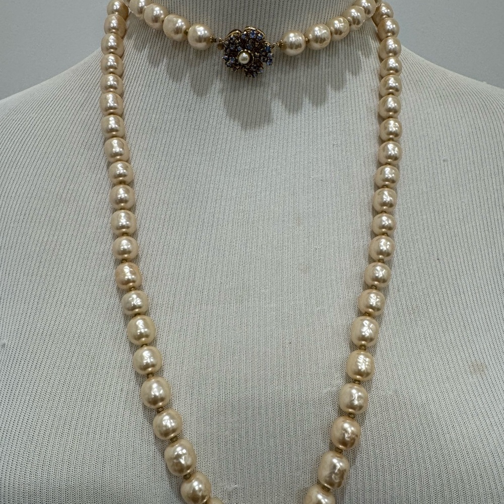 Sign Miriam Haskell Large Pearls Tiny Blue Rhines… - image 5